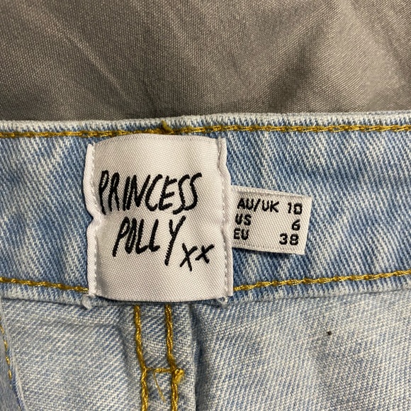 Princess Polly light wash jeans - Picture 3 of 3